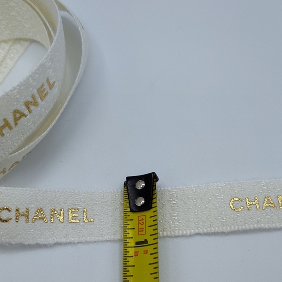 CHANEL Oriel Fontanel Ivory Gold Logo Ribbon 39” 1yd 3in Luxury Wrap NEW UNUSED - Picture 3 of 3